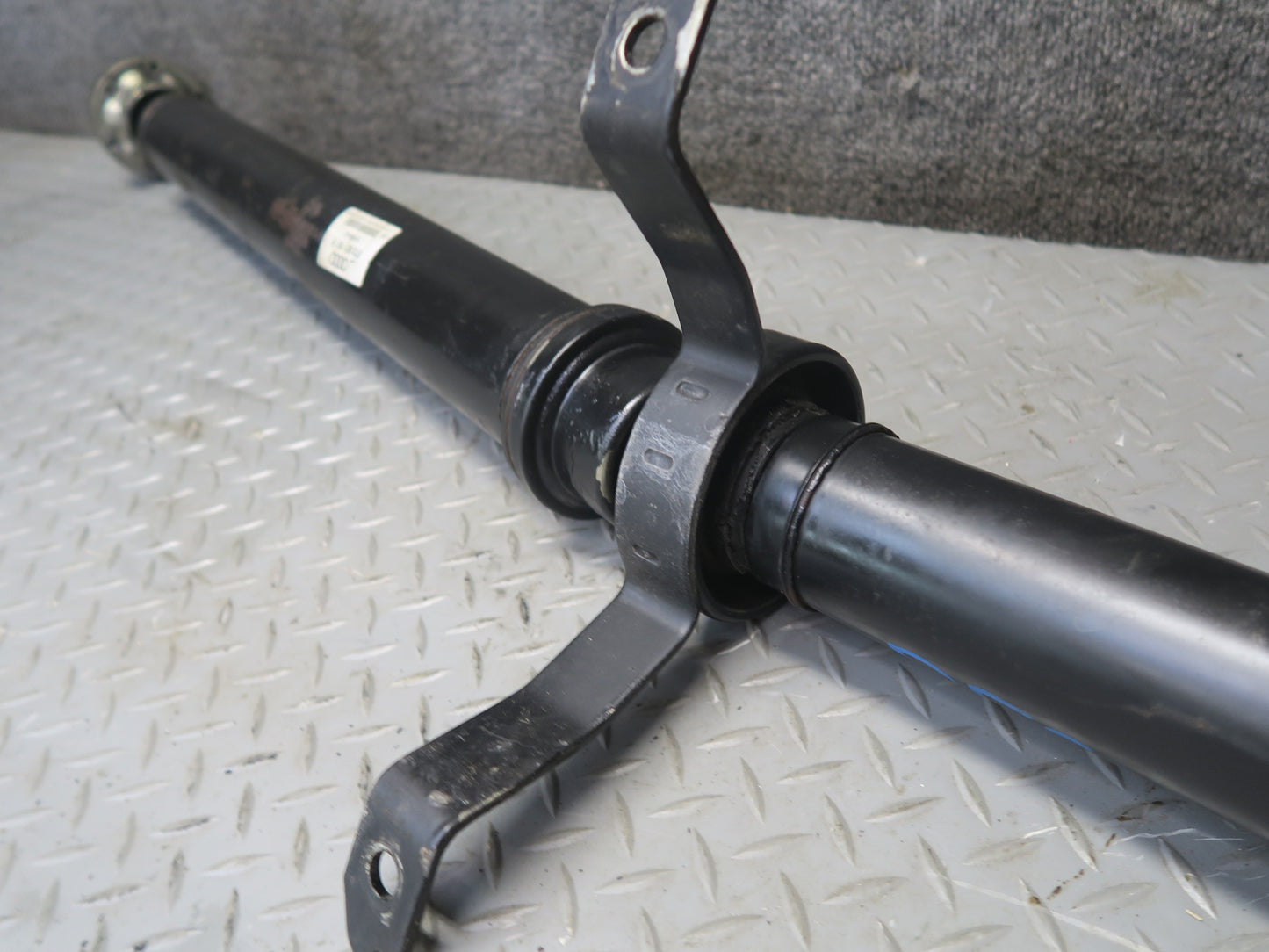 13-15 Audi RS5 8F7 AWD A/T Rear Driveshaft Drive Shaft 8T0521101R OEM