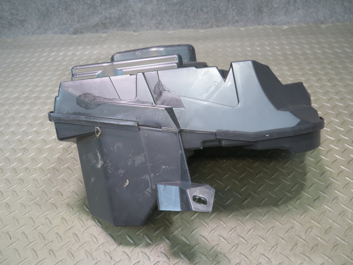 10-17 Audi A5 S5 RS5 Convertible Rear Subwoofer Base Speaker 8F0035382A OEM