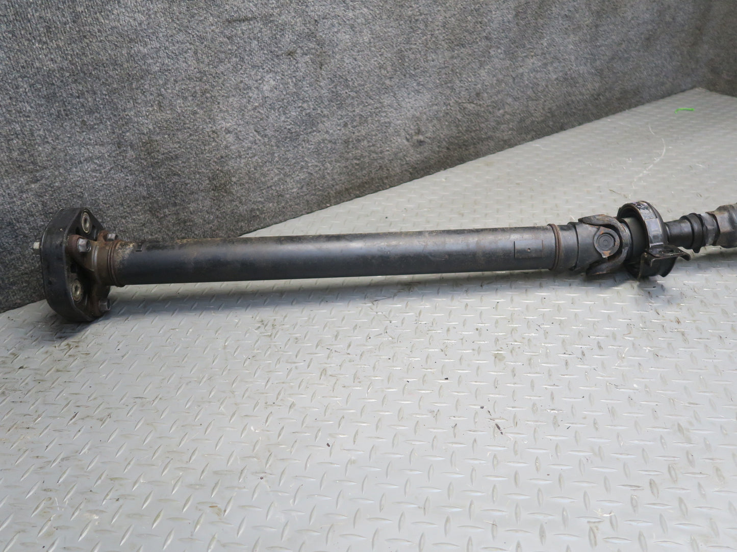 01-06 Lexus UCF30L LS430 RWD Rear Drive Shaft Driveshaft OEM