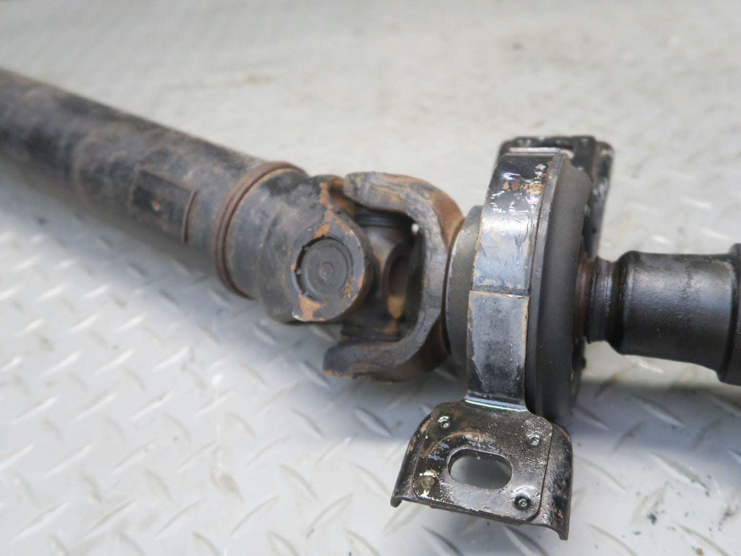01-06 Lexus UCF30L LS430 RWD Rear Drive Shaft Driveshaft OEM
