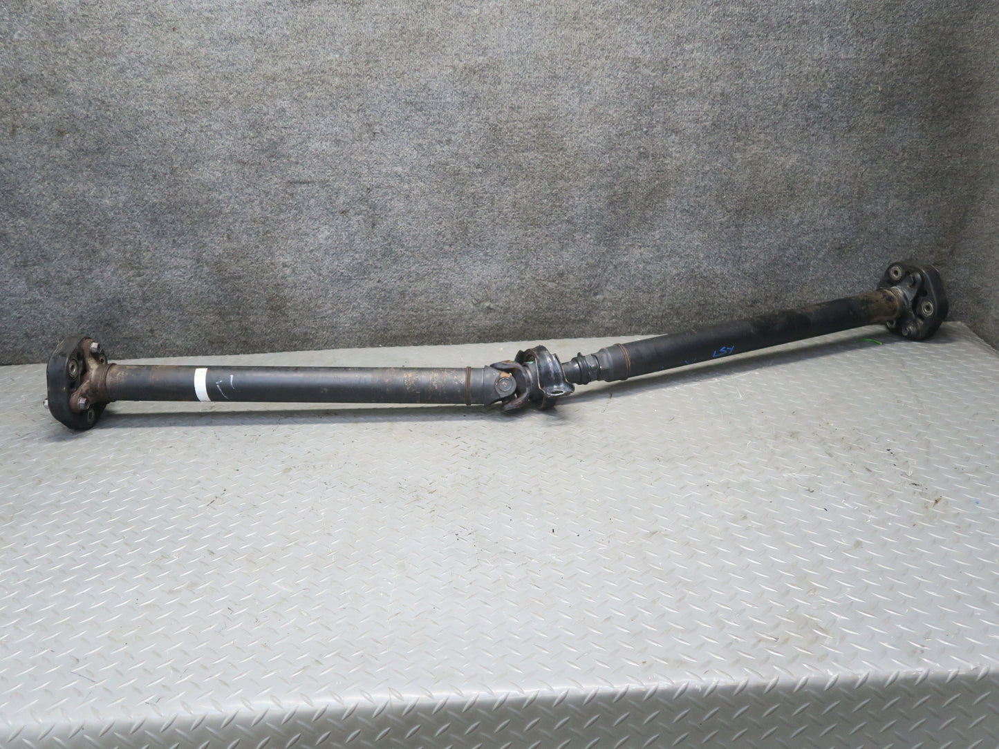 01-06 Lexus UCF30L LS430 RWD Rear Drive Shaft Driveshaft OEM