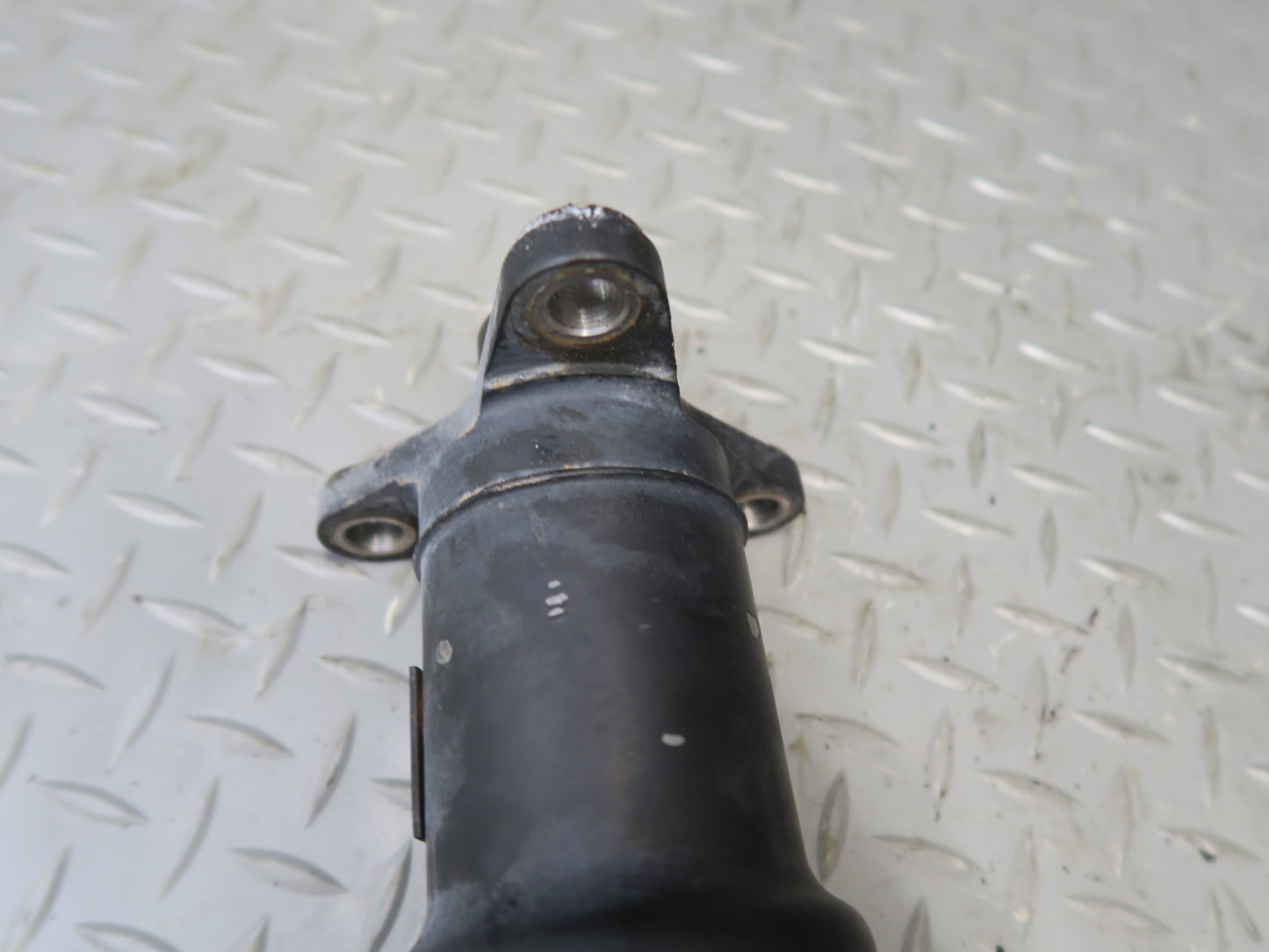 01-03 BMW E46 330i 330Ci RWD A/T Auto Transmission Driveshaft Drive Shaft OEM