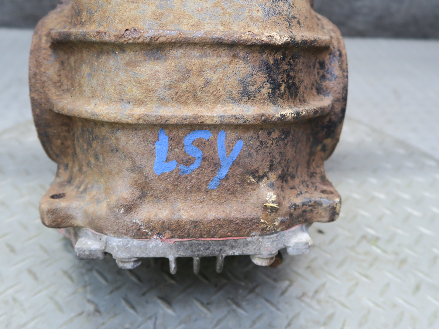 04-06 Lexus UCF30L LS430 RWD Rear Differential Carrier 3.769 Ratio OEM
