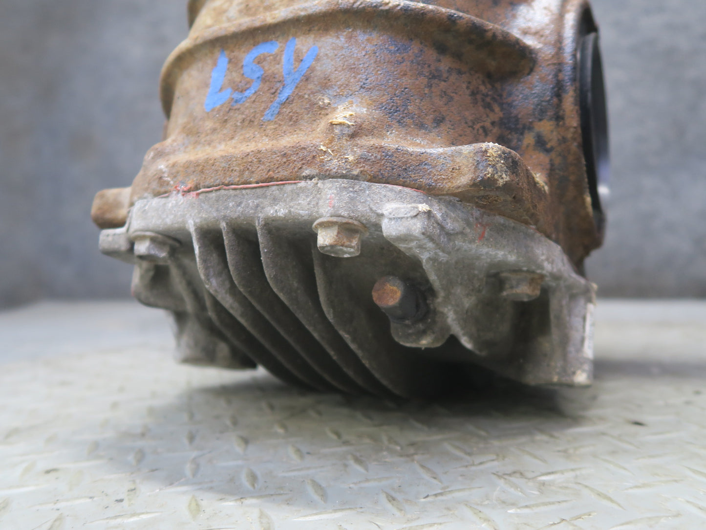 04-06 Lexus UCF30L LS430 RWD Rear Differential Carrier 3.769 Ratio OEM
