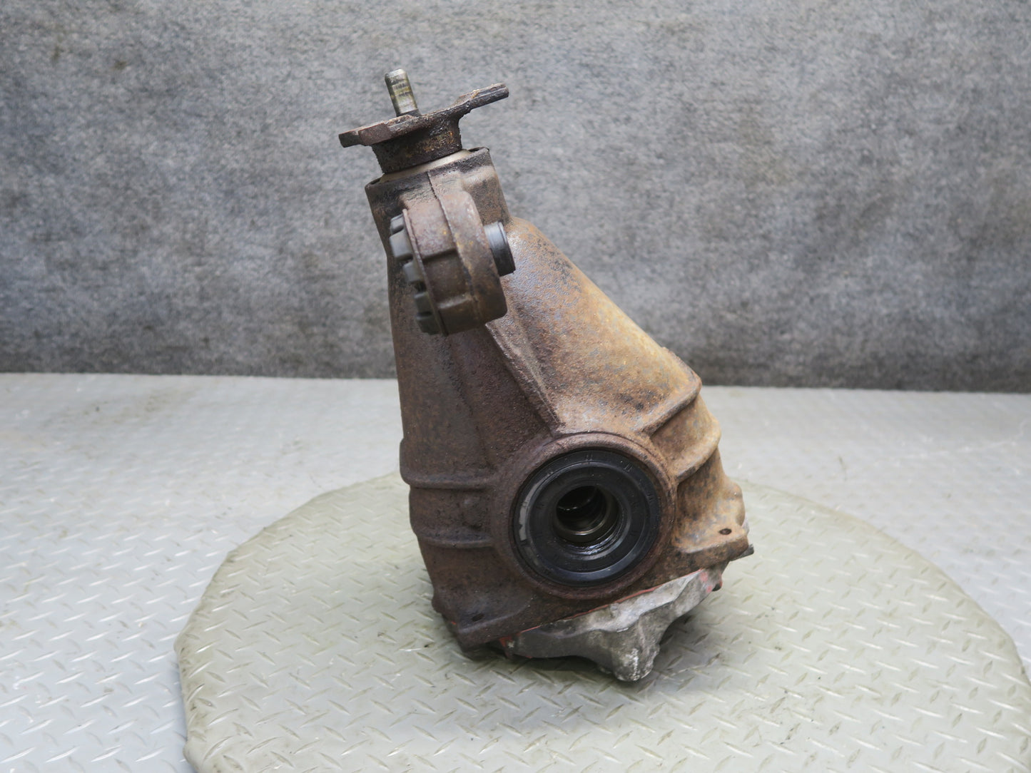 04-06 Lexus UCF30L LS430 RWD Rear Differential Carrier 3.769 Ratio OEM