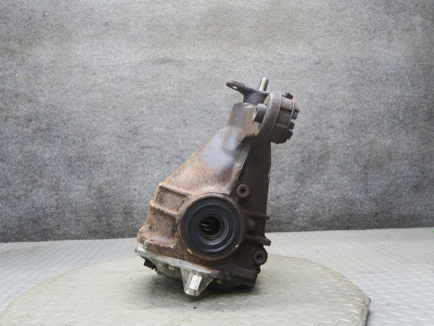 04-06 Lexus UCF30L LS430 RWD Rear Differential Carrier 3.769 Ratio OEM
