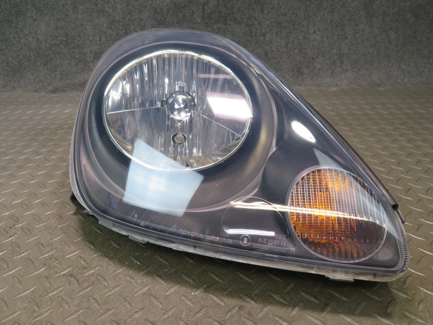 00-02 Toyota MR2 Spyder ZZW30L Front Right Halogen Headlight Lamp OEM