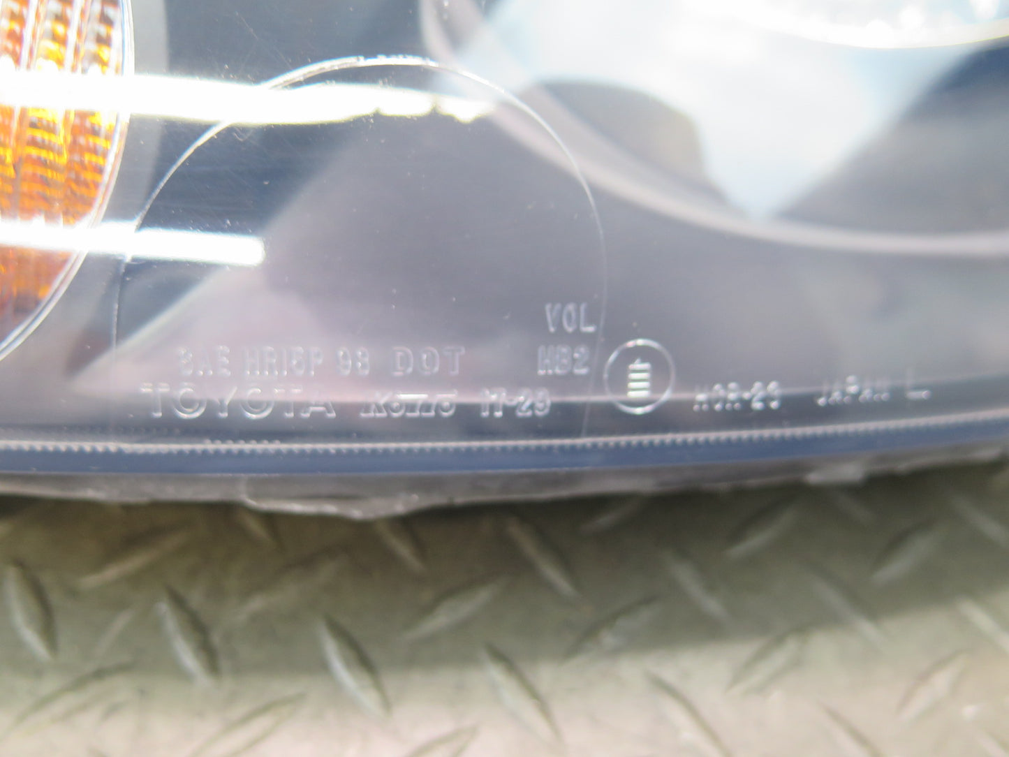 00-02 Toyota MR2 Spyder ZZW30L Front Left Halogen Headlight Lamp OEM