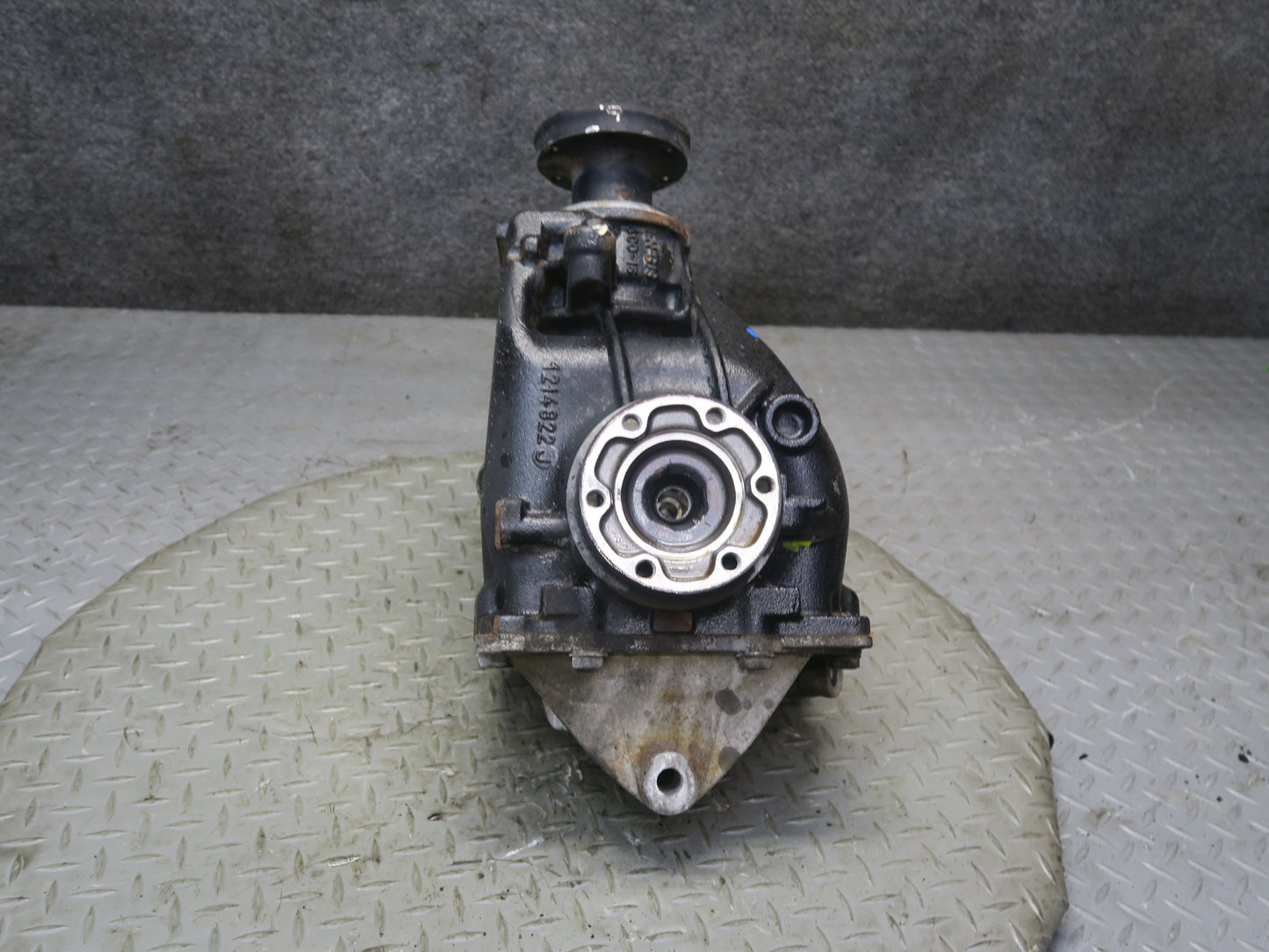 01-06 BMW E46 330i 330Ci A/T Rear Differential Carrier 3.38 Ratio 7505393 OEM