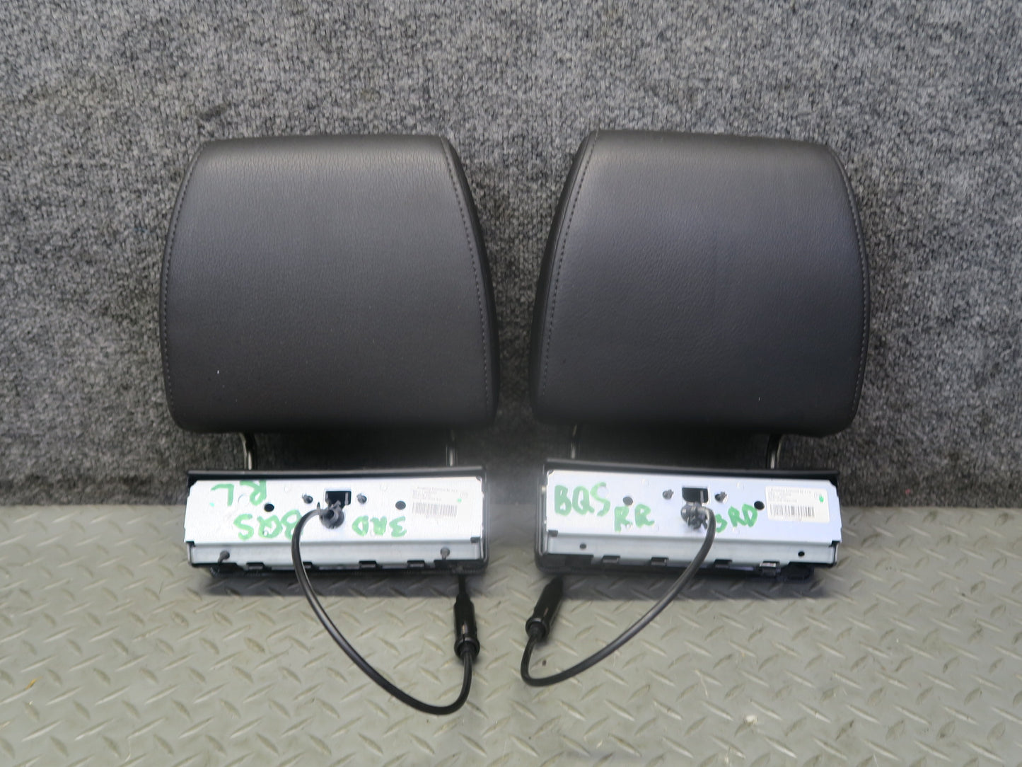 12-15 Audi Q7 4L Set of 2 Rear Left & Right 3RD ROW Seat Headrest Black OEM