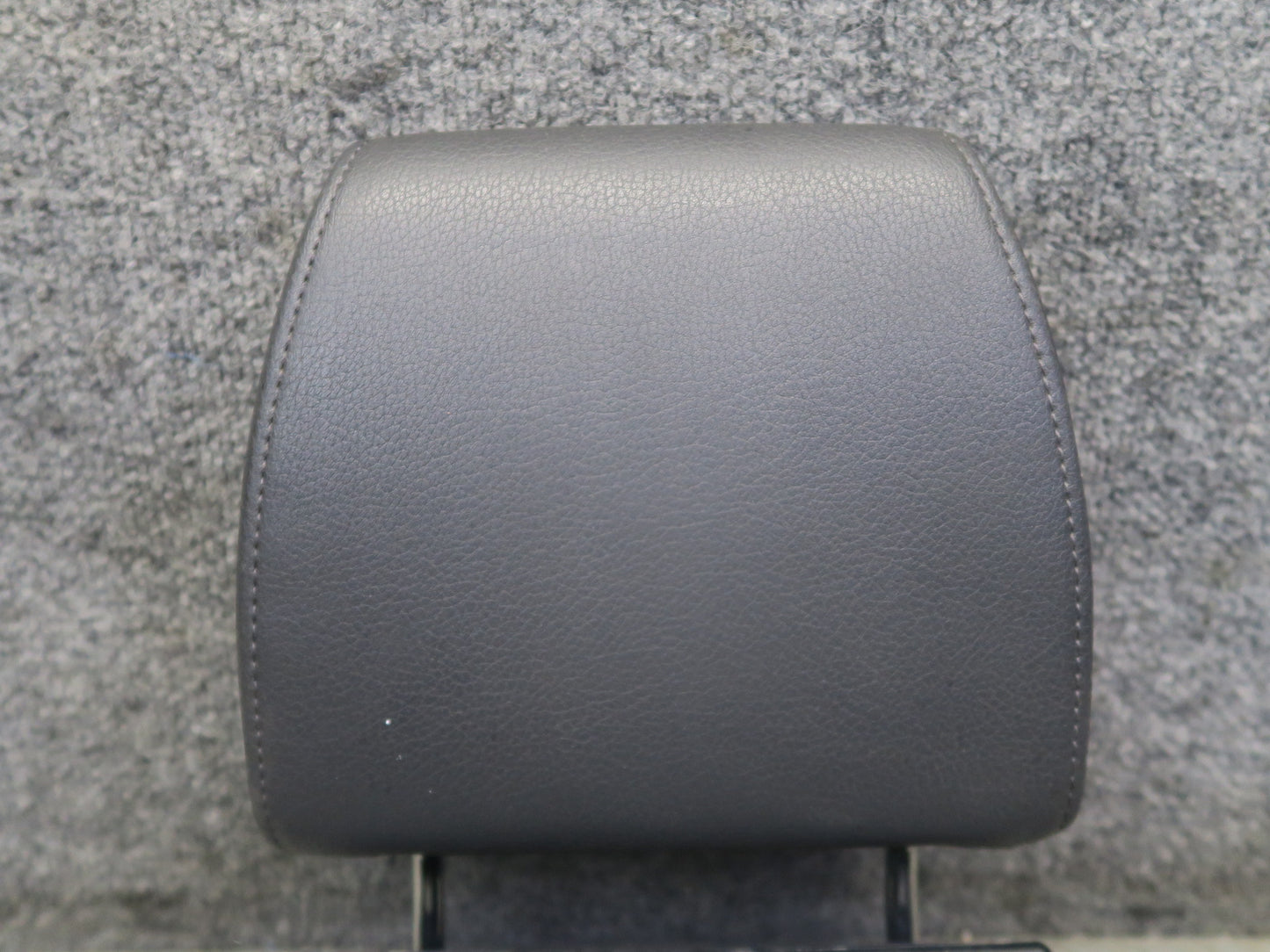 12-15 Audi Q7 4L Set of 2 Rear Left & Right 3RD ROW Seat Headrest Black OEM