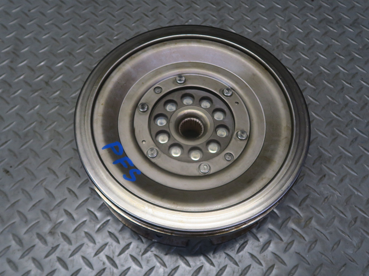 13-15 Audi RS5 8F7 4.2L V8 Auto Transmission Dual Mass Flywheel 0B5105317G OEM
