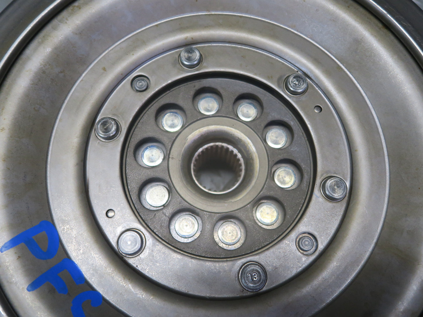 13-15 Audi RS5 8F7 4.2L V8 Auto Transmission Dual Mass Flywheel 0B5105317G OEM