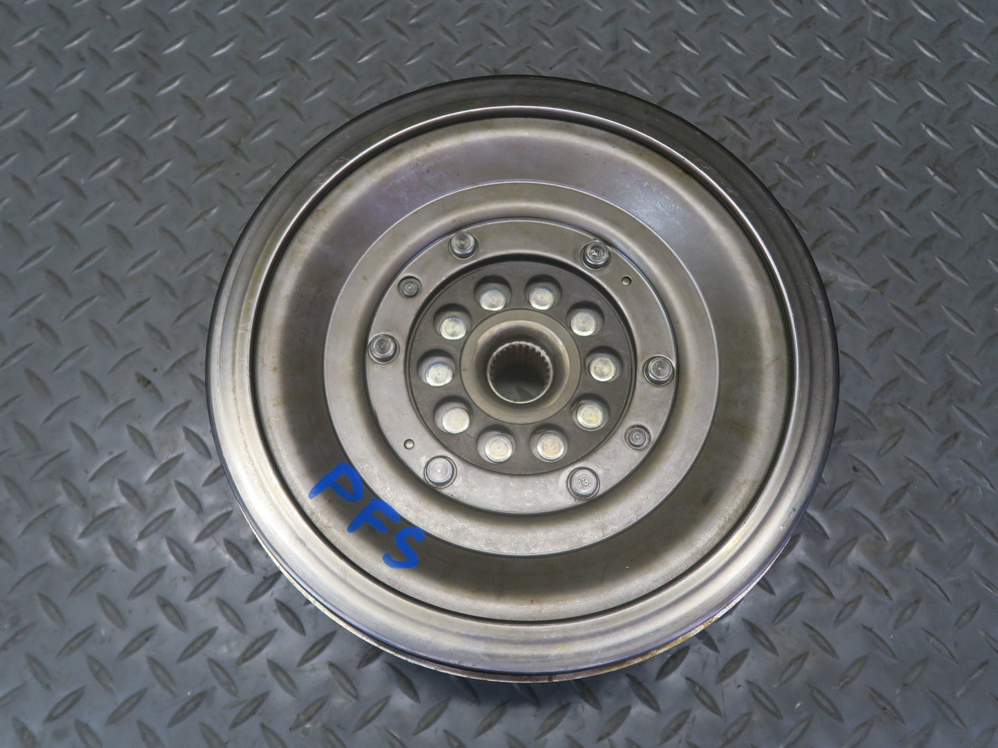 13-15 Audi RS5 8F7 4.2L V8 Auto Transmission Dual Mass Flywheel 0B5105317G OEM