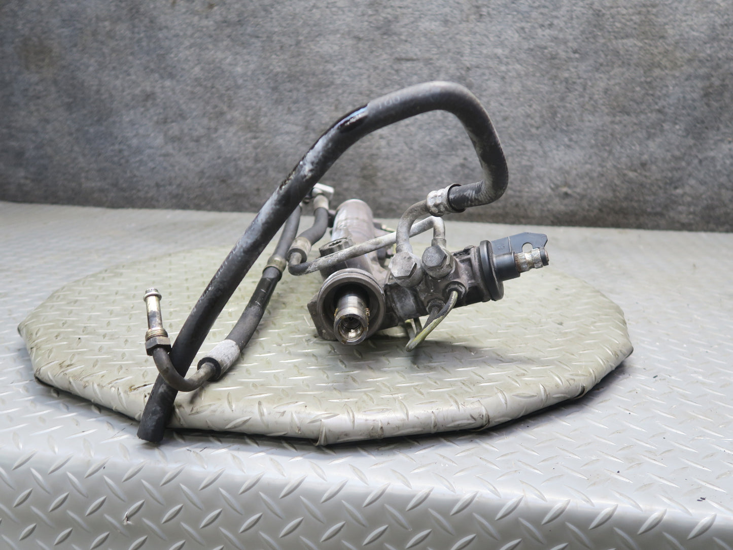 02-06 BMW E46 330Ci 330i Power Steering Rack & Pinion Yellow TAG 6757650 OEM