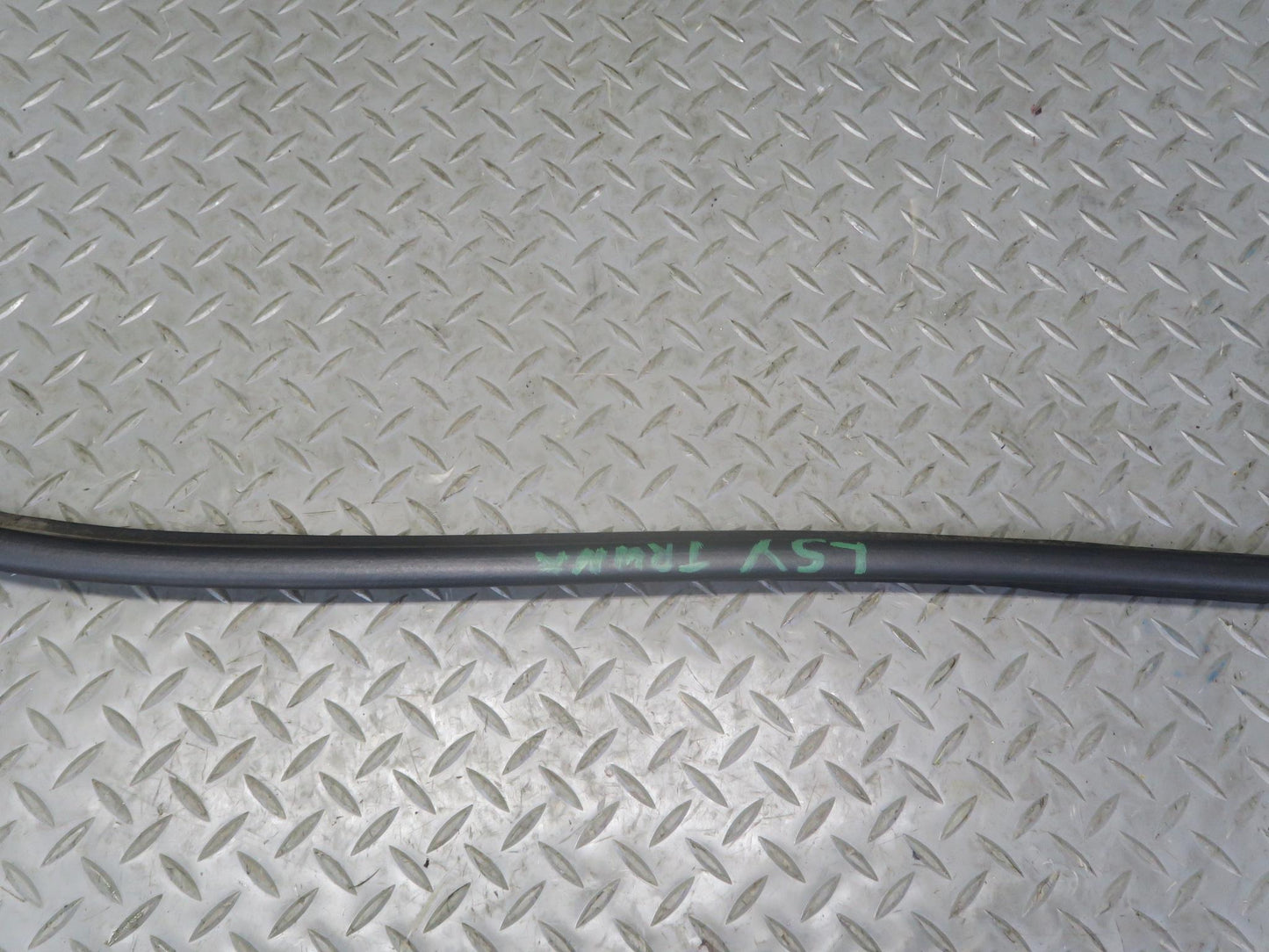 01-06 Lexus UCF30L LS430 Rear Trunk Lid Weatherstrip Rubber Seal OEM