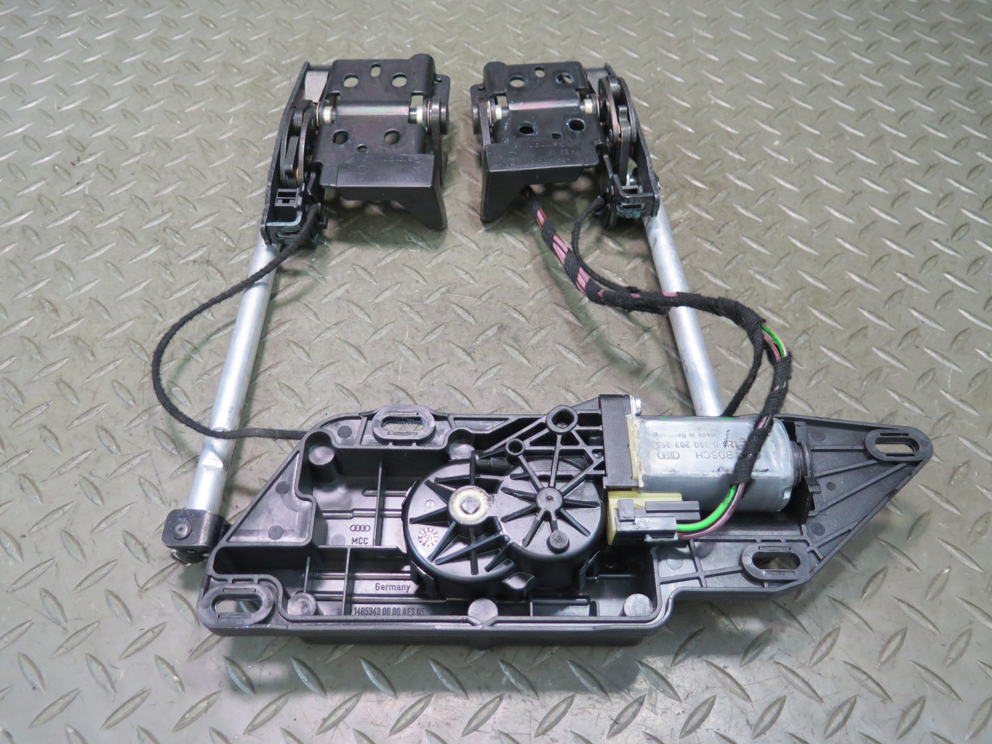 10-17 Audi A5 S5 RS5 8F7 Convertible TOP Roof Lock Latch w Motor Assembly OEM