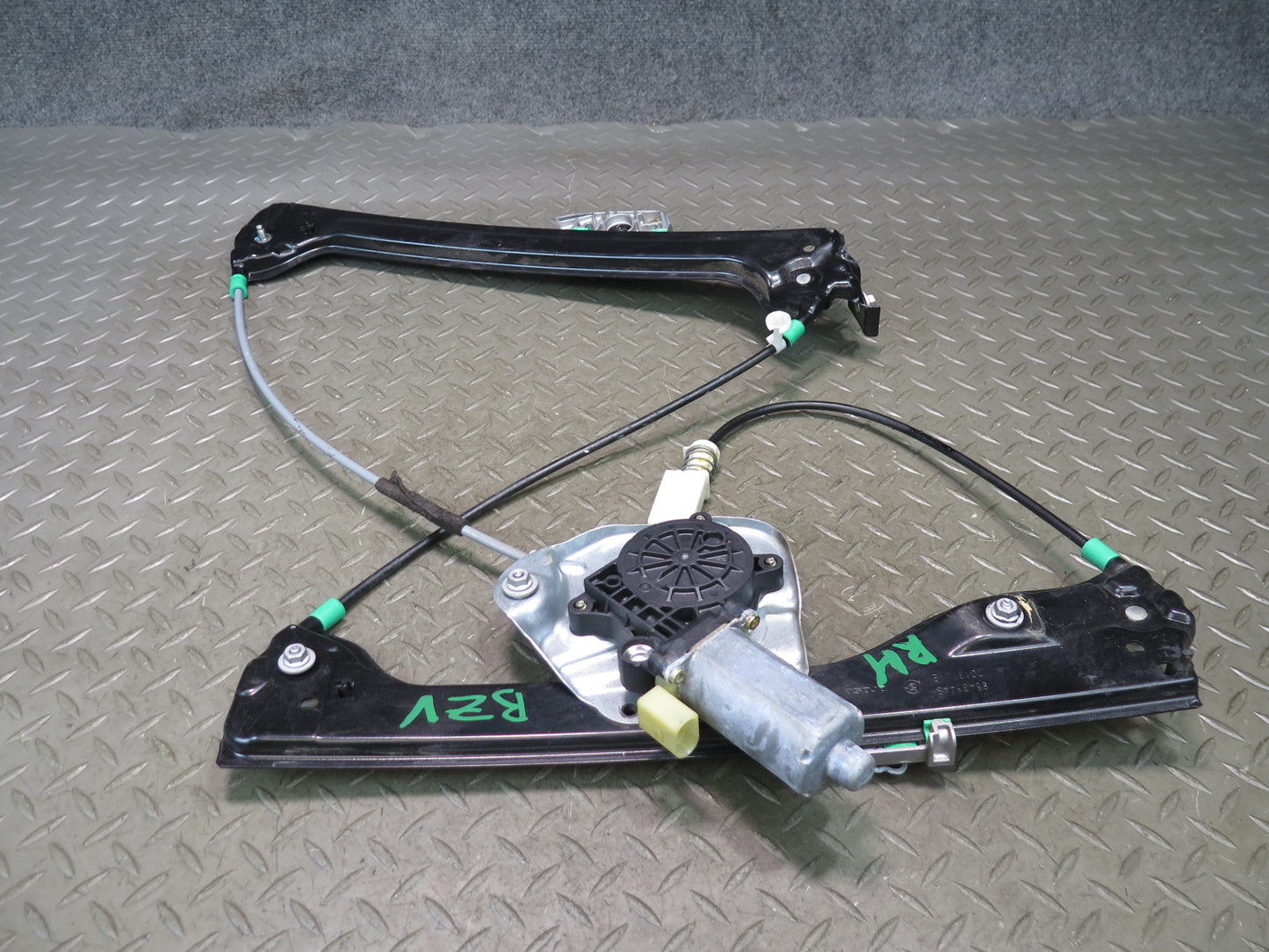 03-08 BMW E86 E85 Z4 Right Passenger Door Window Regulator w Motor OEM