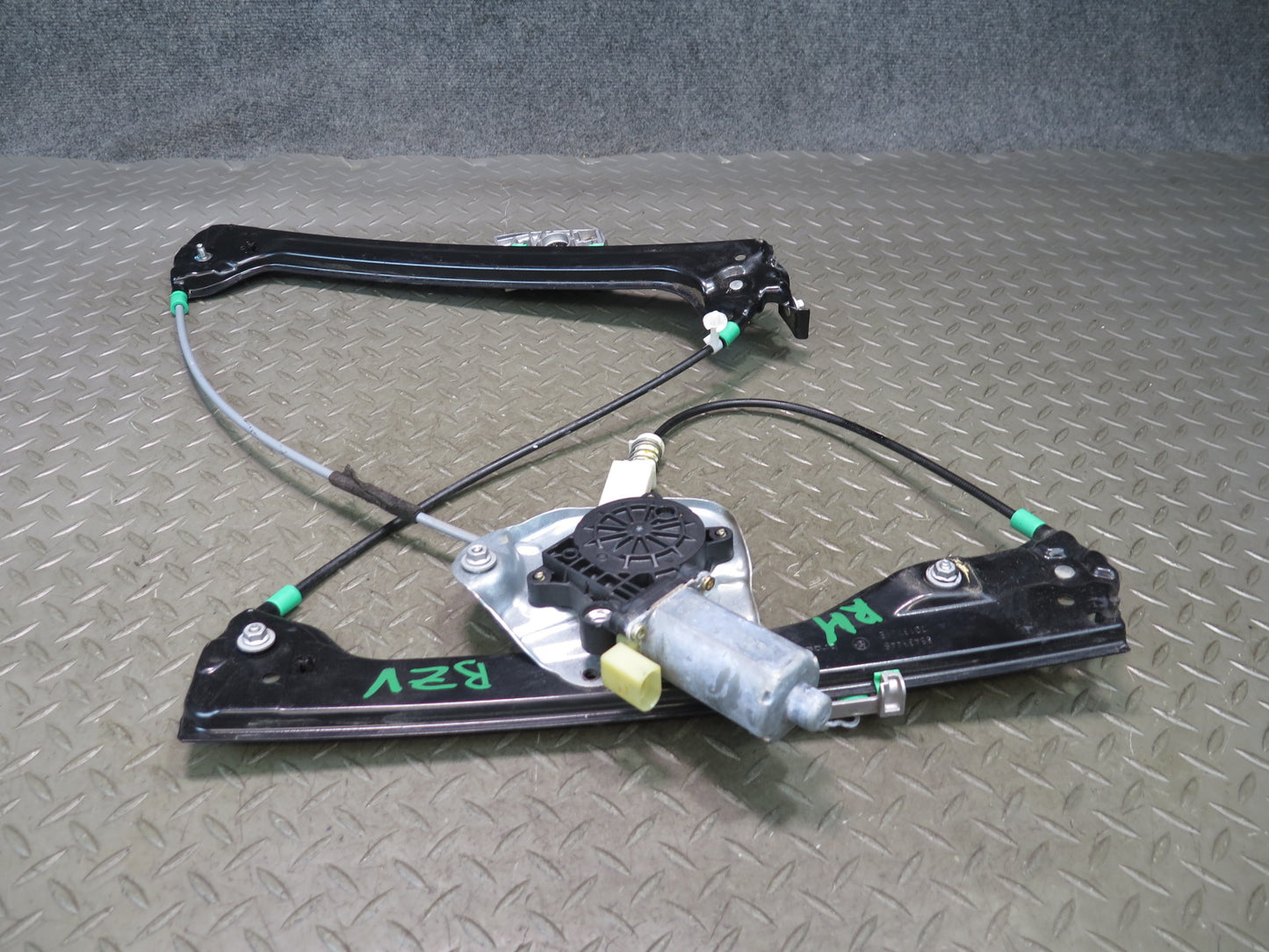 03-08 BMW E86 E85 Z4 Right Passenger Door Window Regulator w Motor OEM