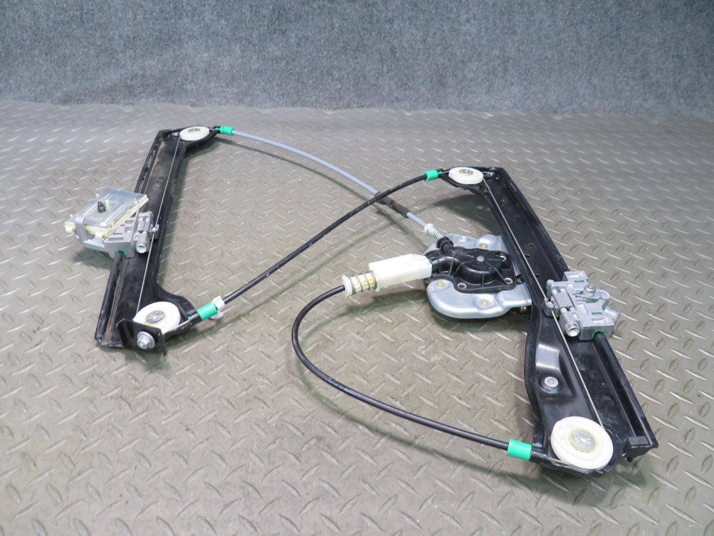 03-08 BMW E86 E85 Z4 Right Passenger Door Window Regulator w Motor OEM