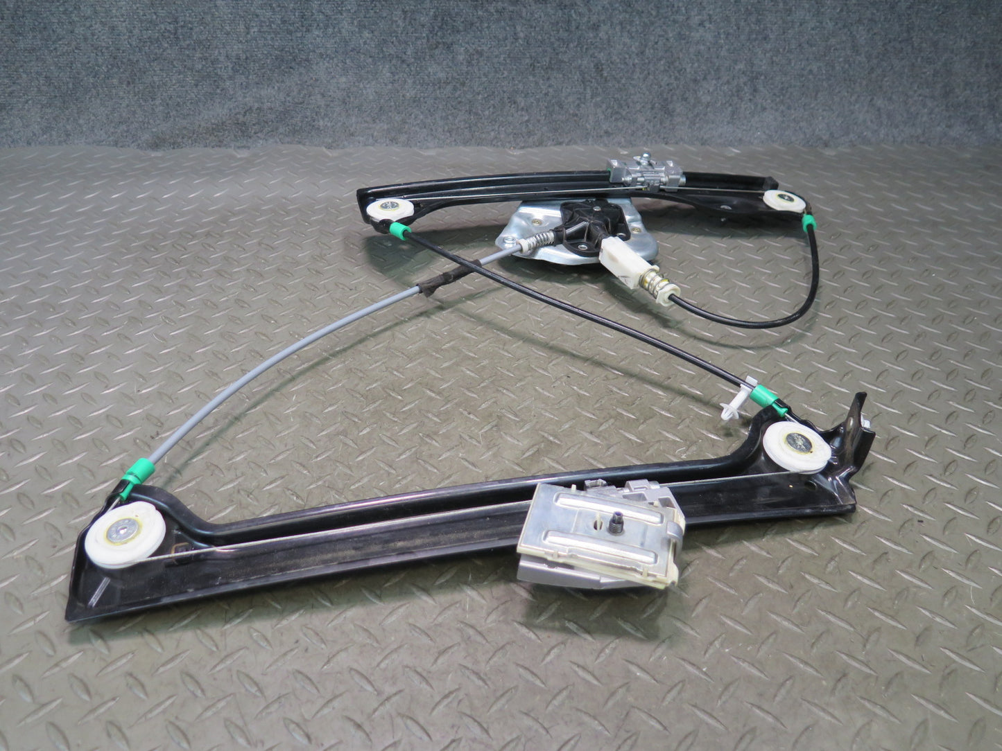 03-08 BMW E86 E85 Z4 Right Passenger Door Window Regulator w Motor OEM