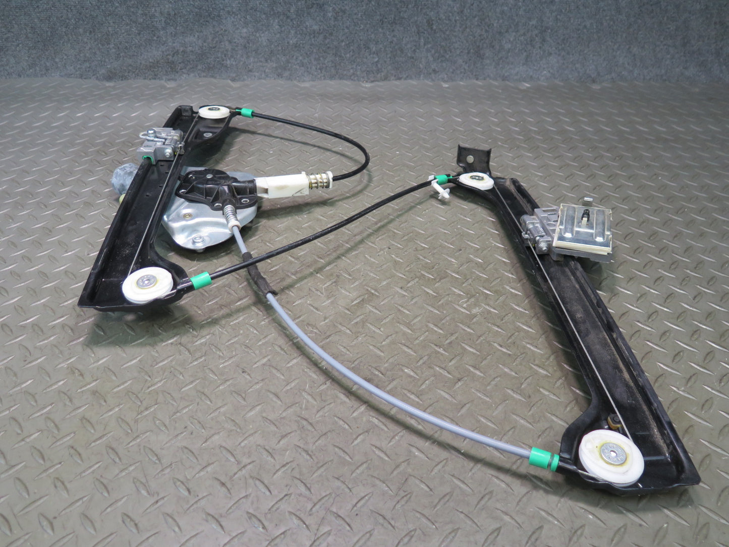 03-08 BMW E86 E85 Z4 Right Passenger Door Window Regulator w Motor OEM