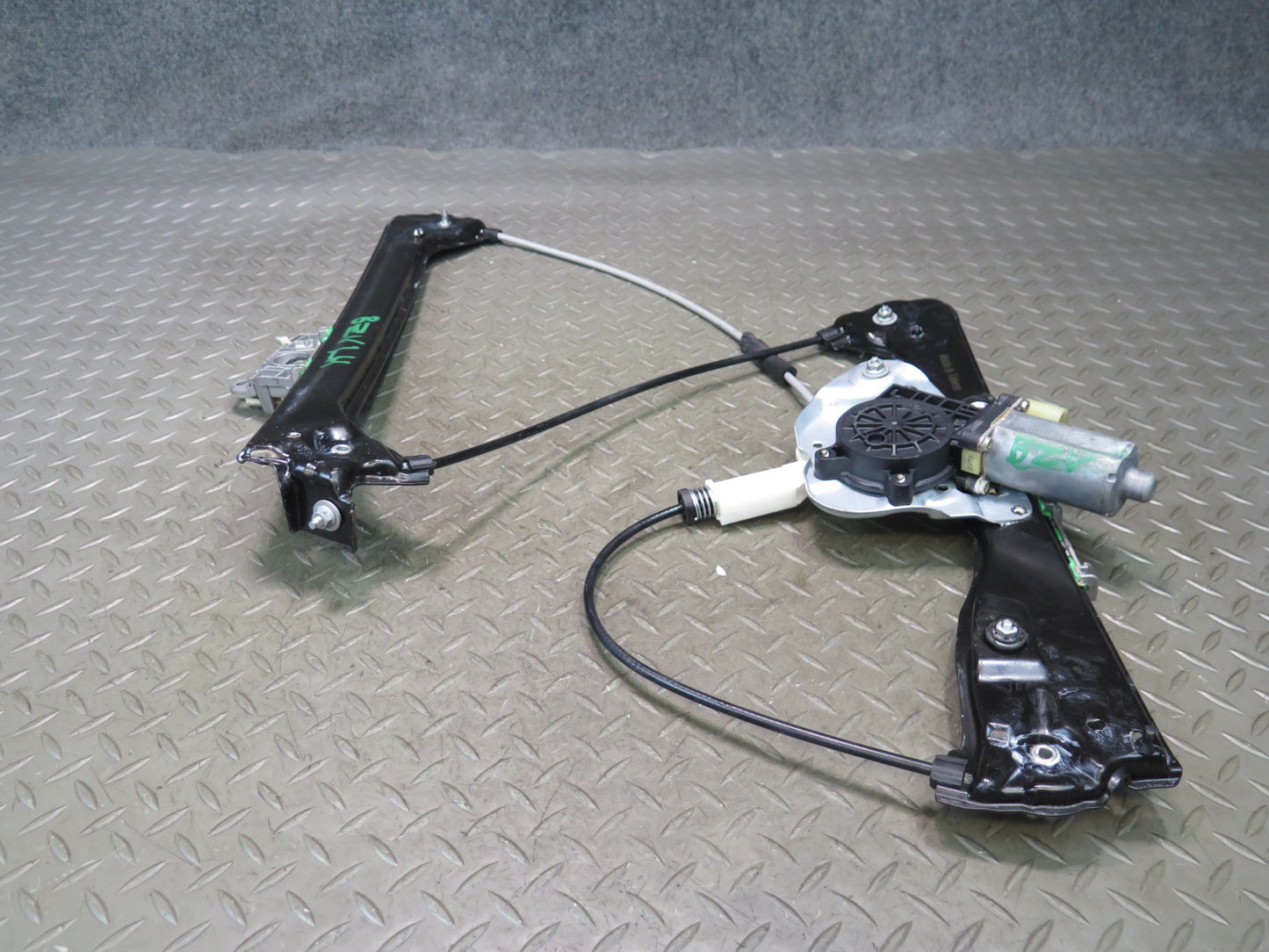 03-08 BMW E86 E85 Z4 Left Driver Side Door Window Regulator w Motor