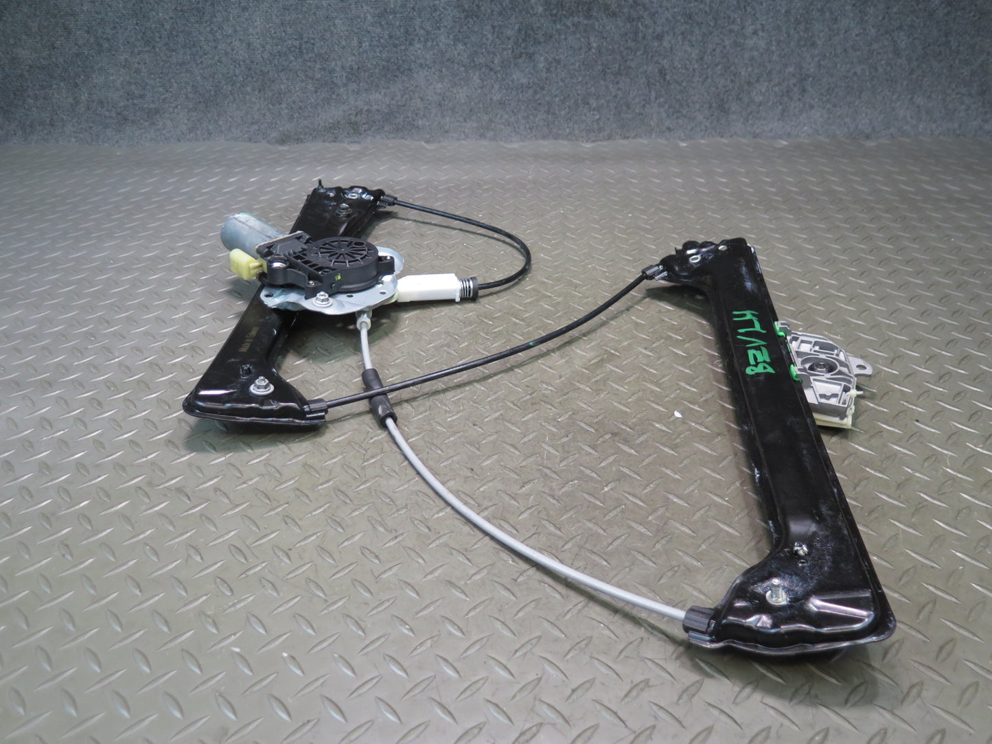 03-08 BMW E86 E85 Z4 Left Driver Side Door Window Regulator w Motor