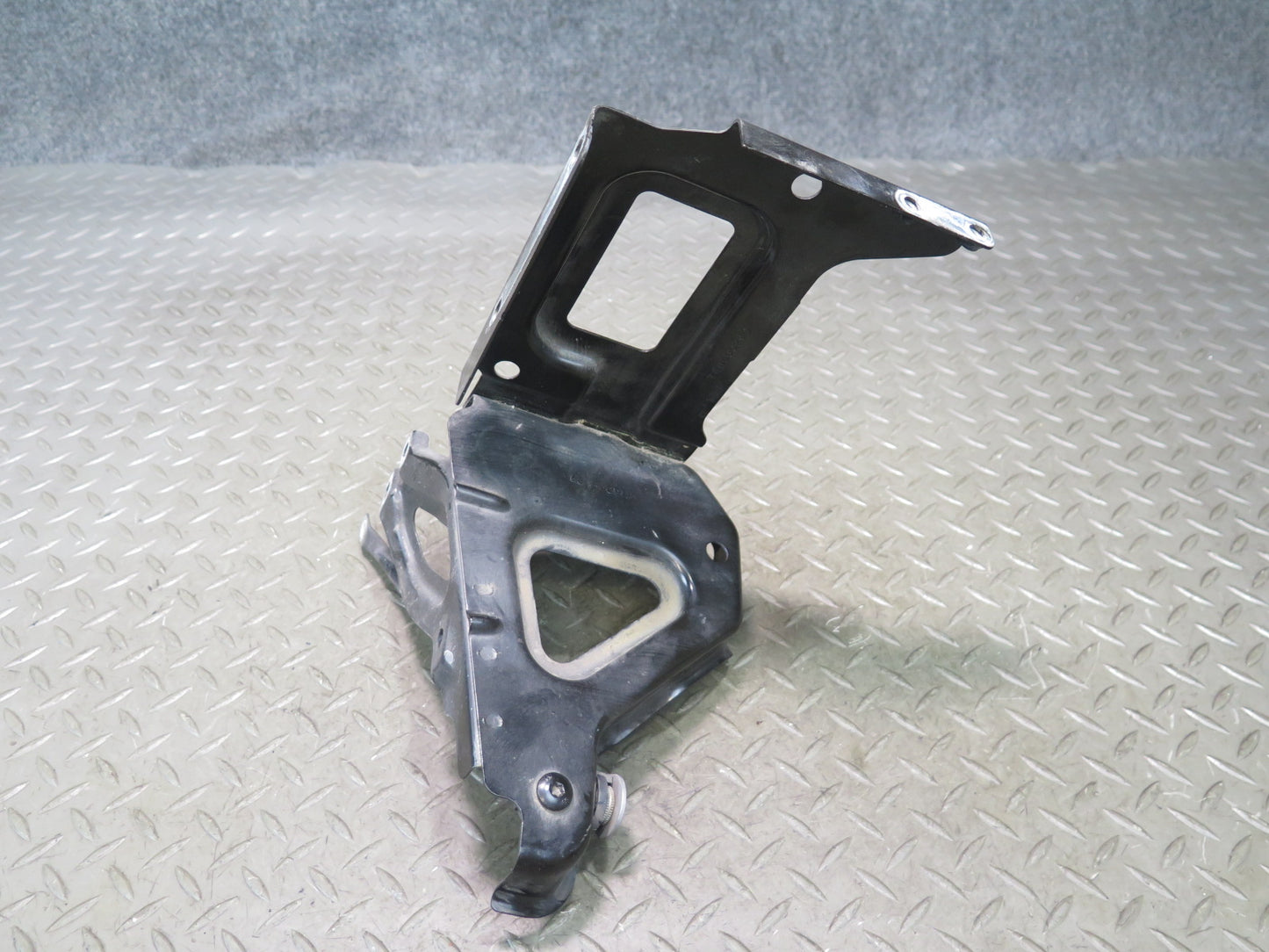 03-08 BMW E85 Z4 Front Right Headlight Support Bracket OEM