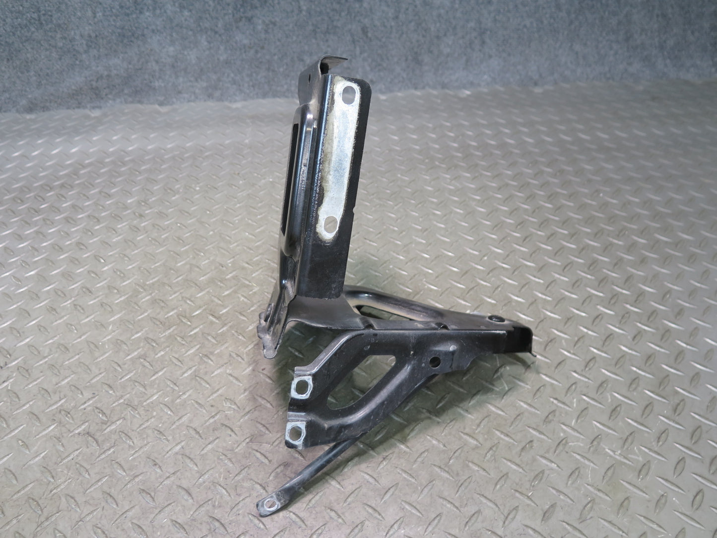 03-08 BMW E85 Z4 Front Right Headlight Support Bracket OEM