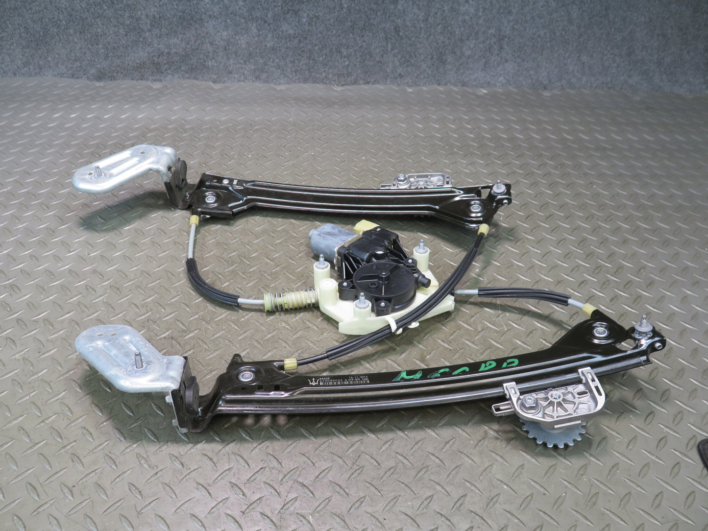 2014-2020 Maserati Ghibli M157 Rear Right Door Window Regulator w Motor