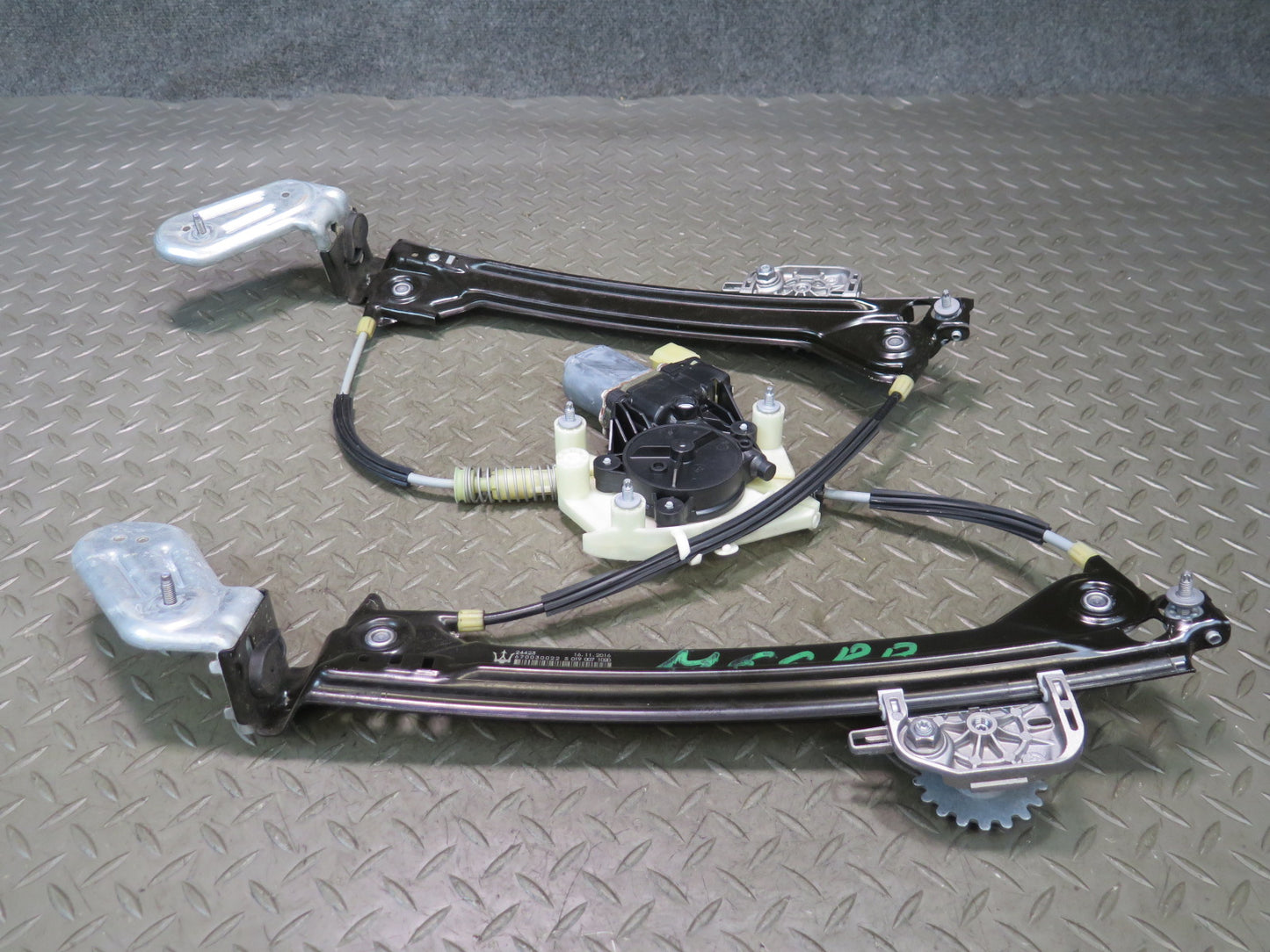 2014-2020 Maserati Ghibli M157 Rear Right Door Window Regulator w Motor