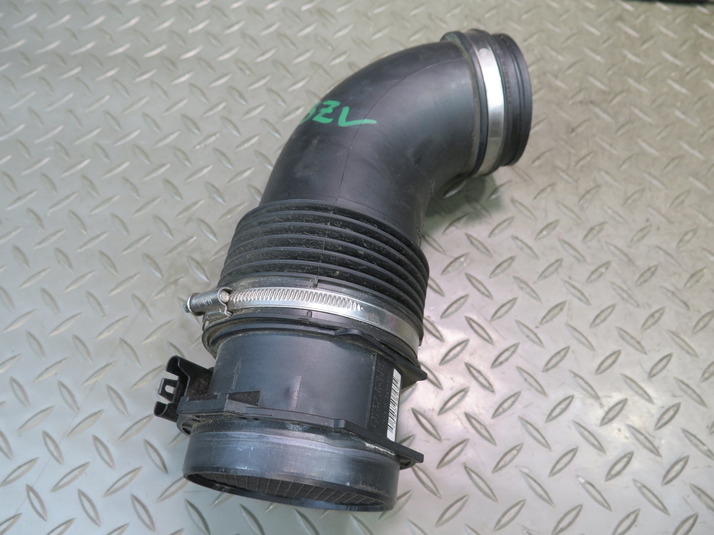 03-05 BMW E85 Z4 M54 3.0L Air Intake Duct Hose Boot Tube w MAF Sensor OEM