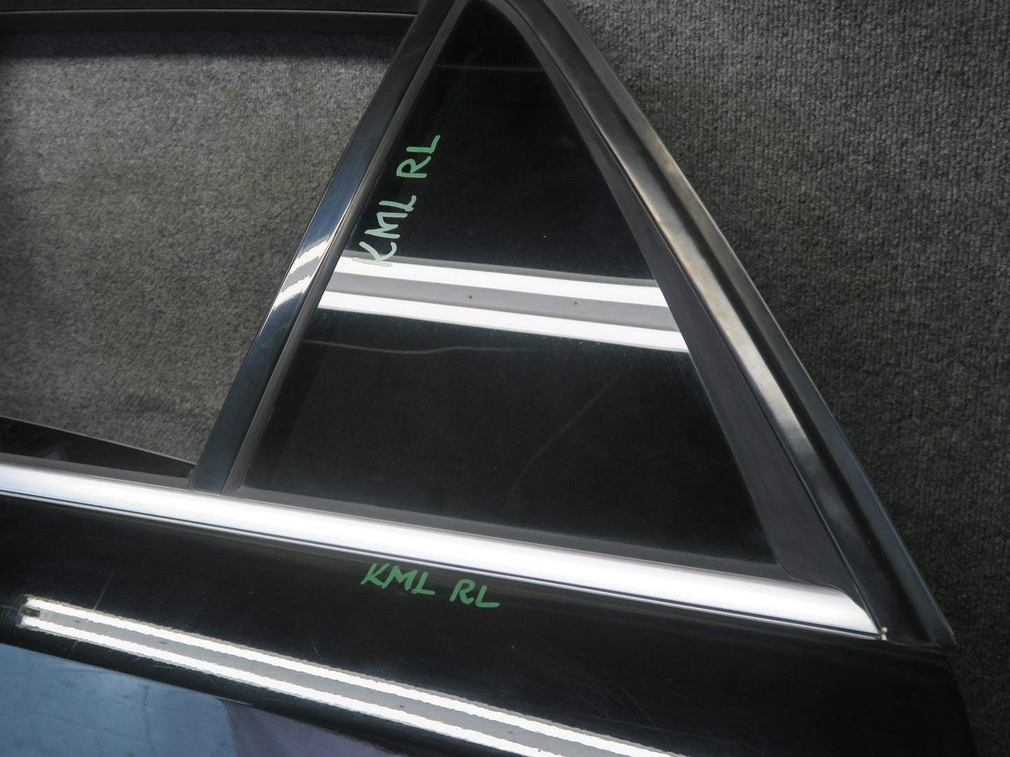 12-15 Mercedes W166 Ml-class Rear Left Door Shell Panel w Glass Window OEM