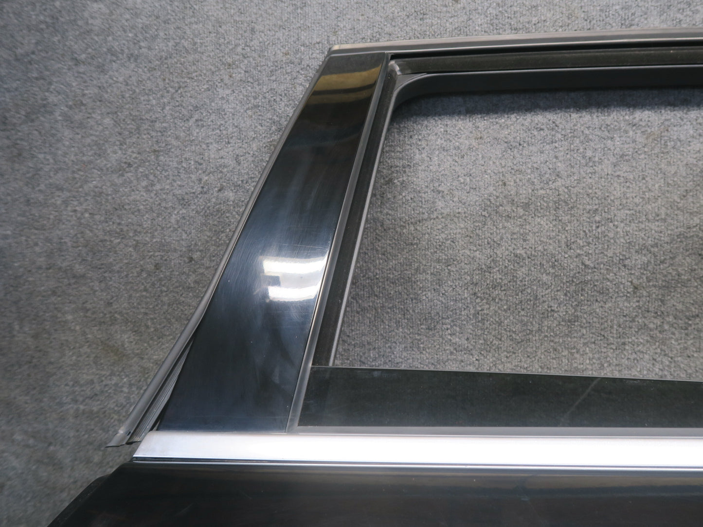 12-15 Mercedes W166 Ml-class Rear Left Door Shell Panel w Glass Window OEM