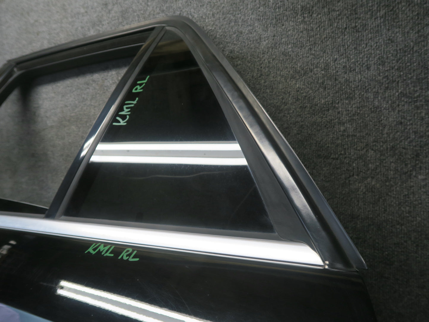 12-15 Mercedes W166 Ml-class Rear Left Door Shell Panel w Glass Window OEM