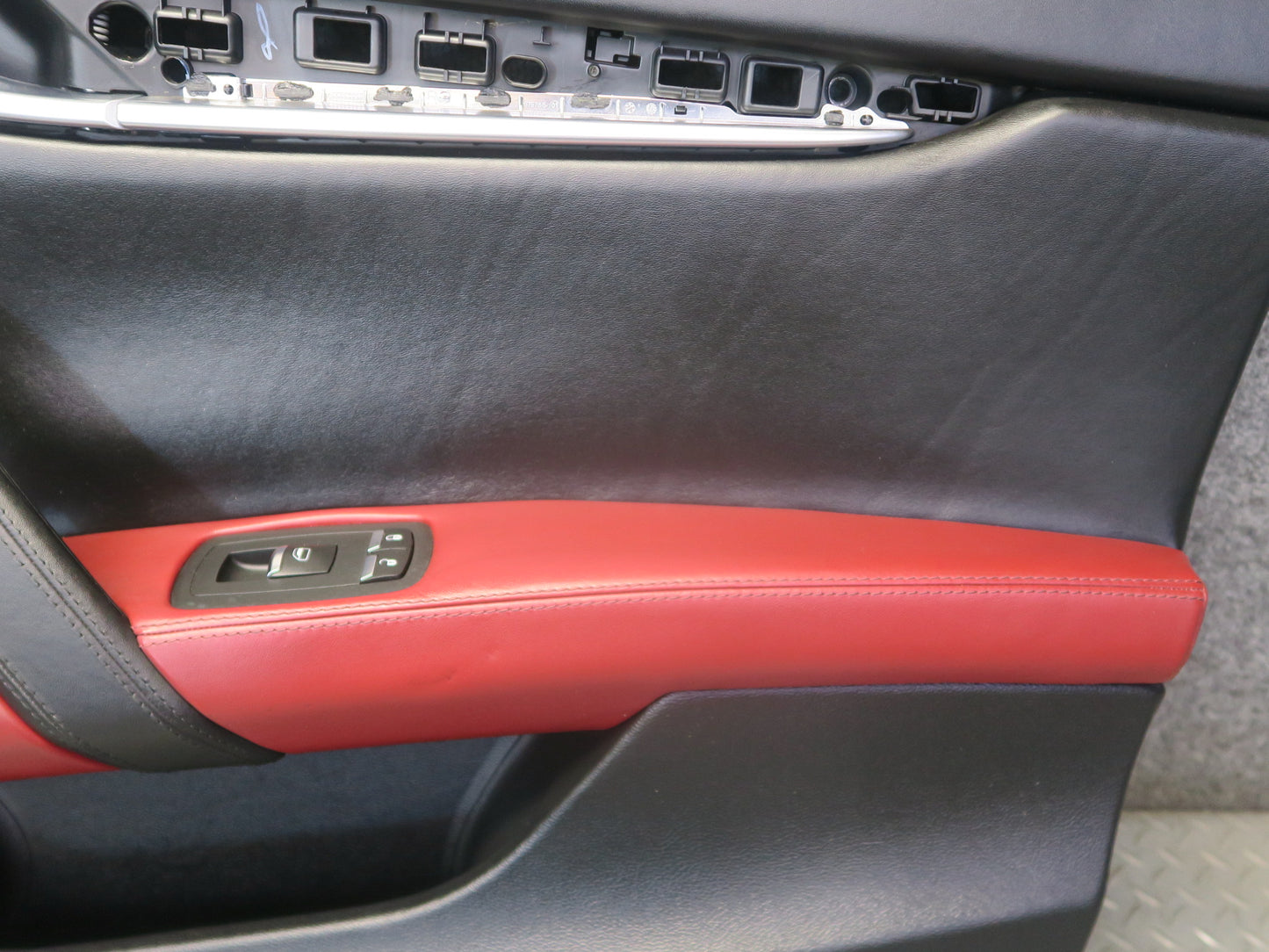 2014-2017 Maserati Ghibli M157 Front Left & Right Door Interior Trim Panel Set