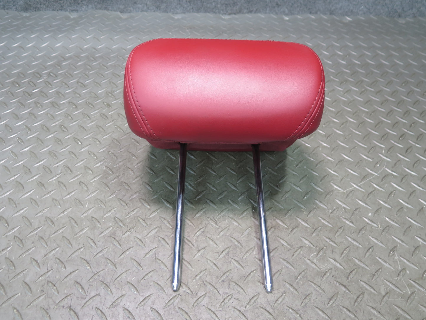 2014-2017 Maserati Ghibli M157 Rear Seat Center Leather Headrest