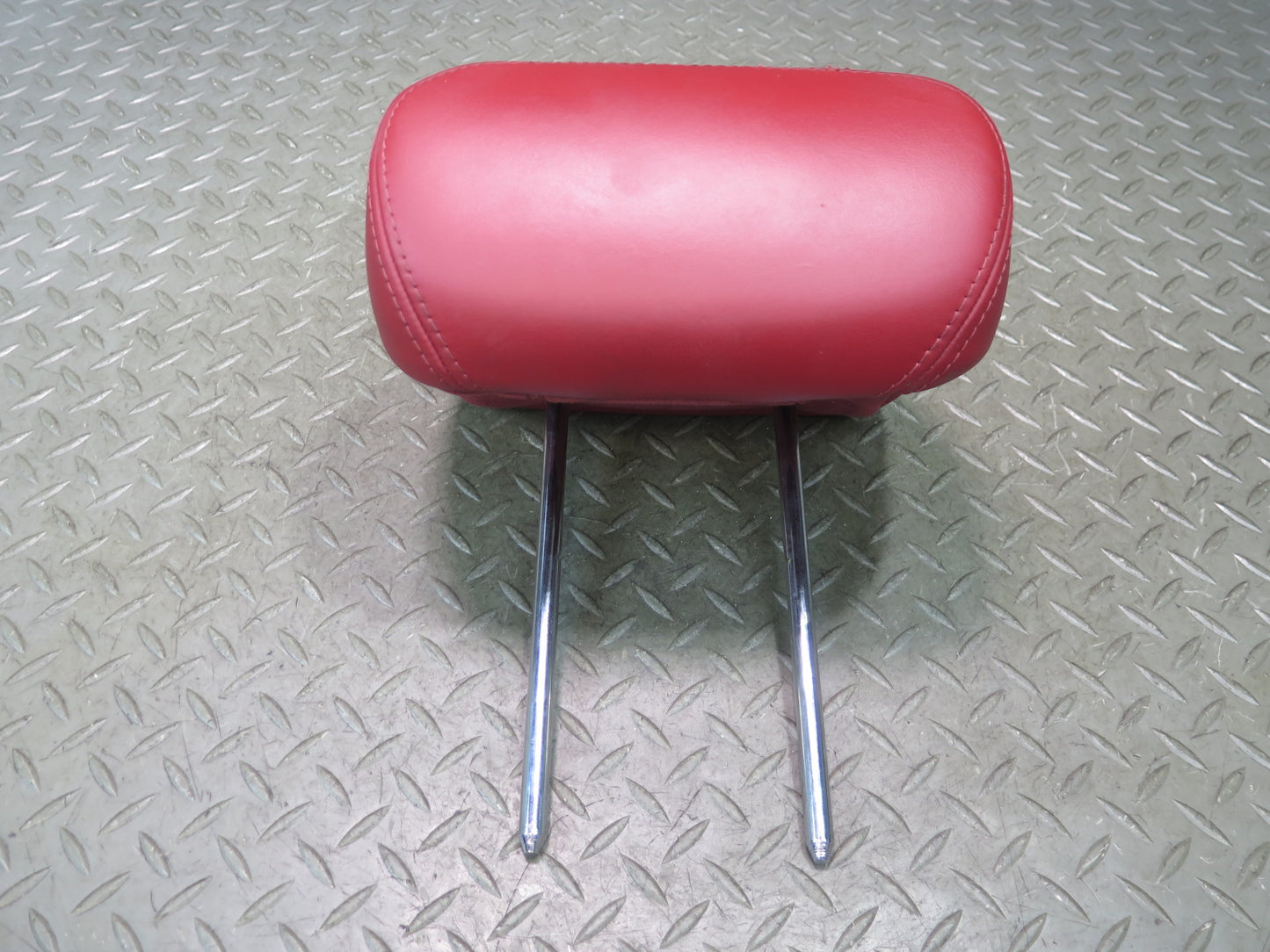 2014-2017 Maserati Ghibli M157 Rear Seat Center Leather Headrest