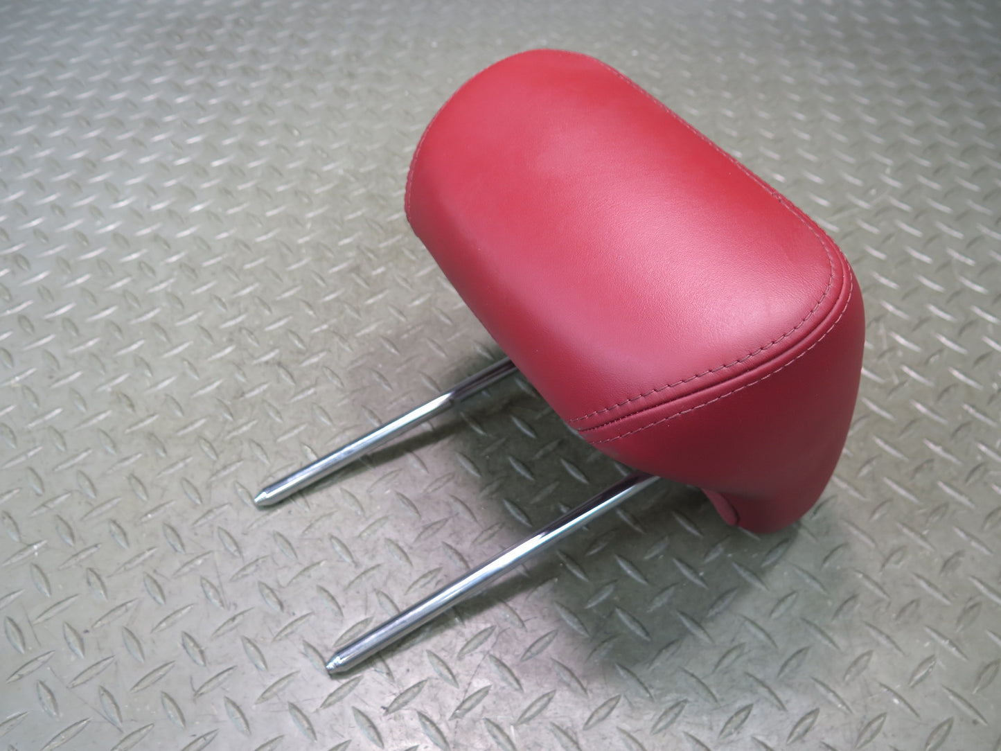 2014-2017 Maserati Ghibli M157 Rear Seat Center Leather Headrest