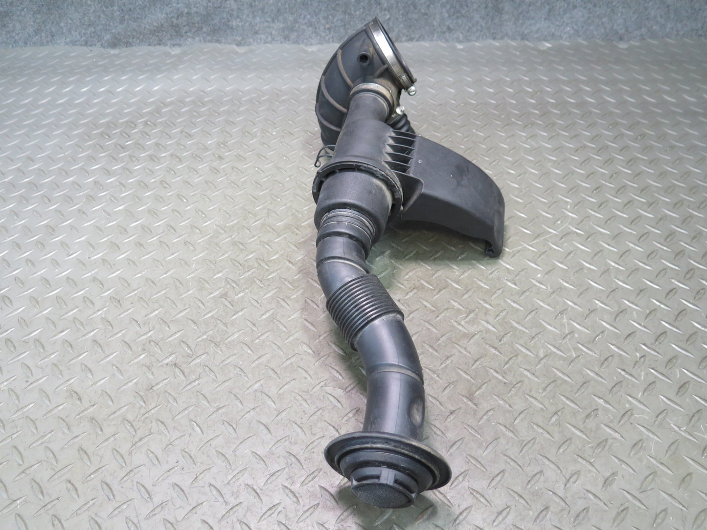 03-05 BMW E85 Z4 3.0L Air Intake Hose Pipe Line Sound Generator 7514863 OEM