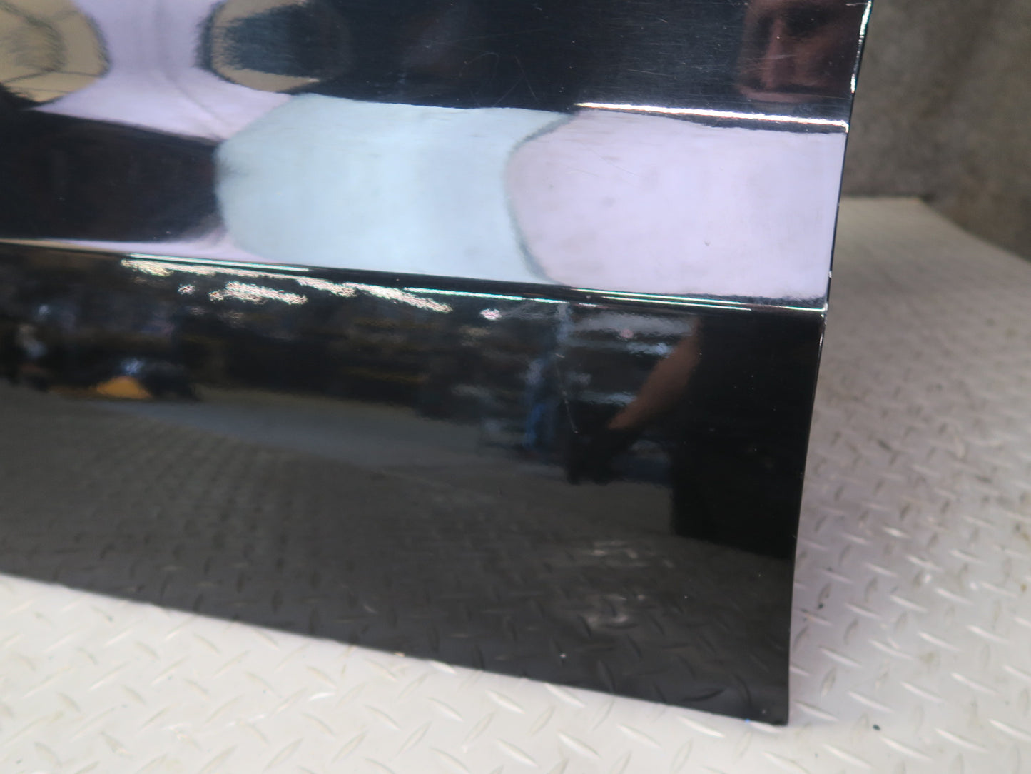 12-19 Mercedes W166 Ml-class Front Left Door Shell Panel w Glass Window OEM