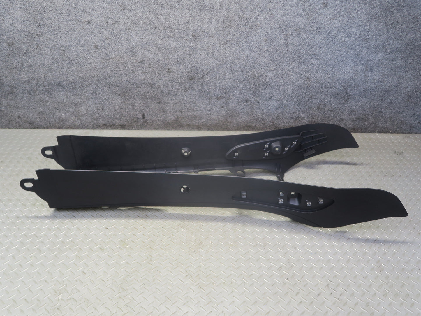 03-08 BMW E86 E85 Z4 Front Center Console Trim Cover Panel Black OEM