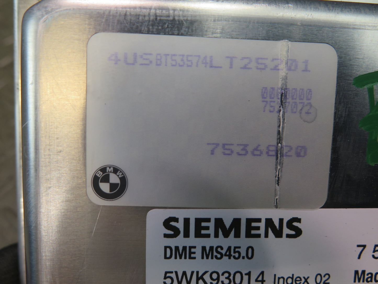 2004 BMW E85 Z4 M54 3.0L DME ECU Engine Computer Control Module Unit 7527072 OEM