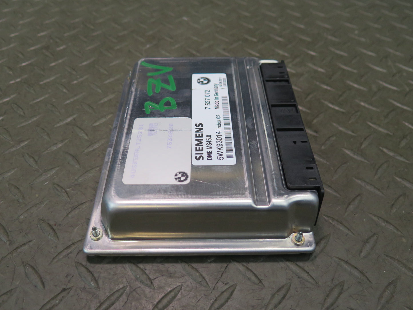 2004 BMW E85 Z4 M54 3.0L DME ECU Engine Computer Control Module Unit 7527072 OEM