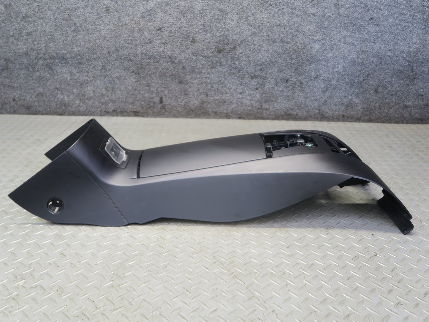 03-06 BMW E85 Z4 Rear Upper Center Console Cubby Black w Switch OEM