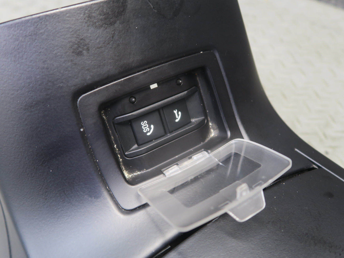 03-06 BMW E85 Z4 Rear Upper Center Console Cubby Black w Switch OEM