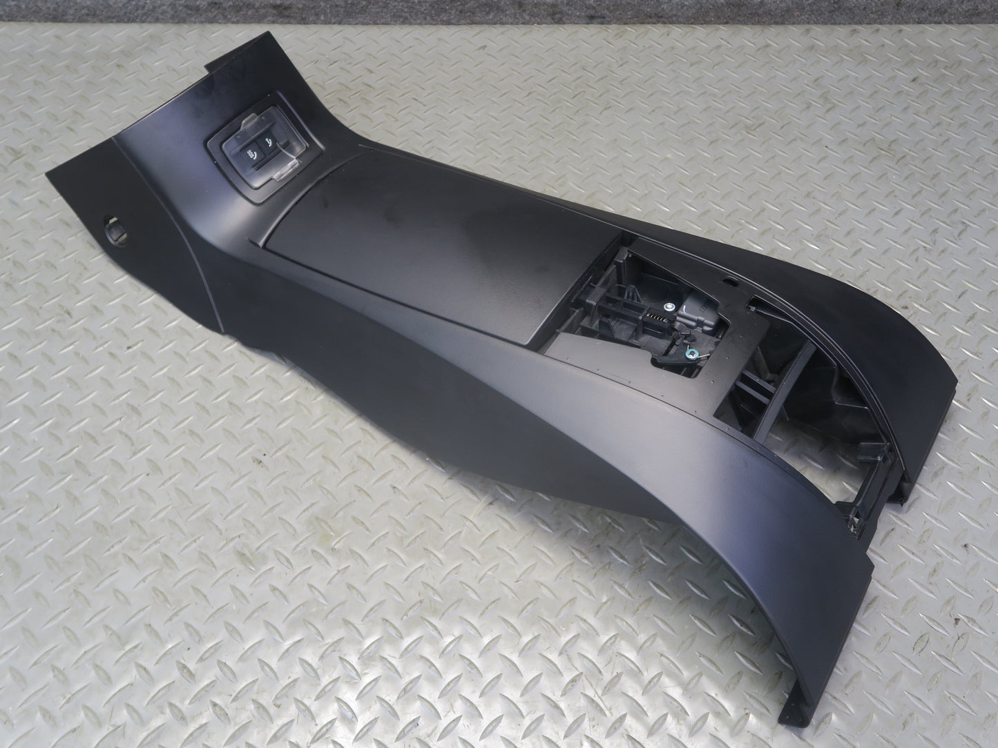 03-06 BMW E85 Z4 Rear Upper Center Console Cubby Black w Switch OEM