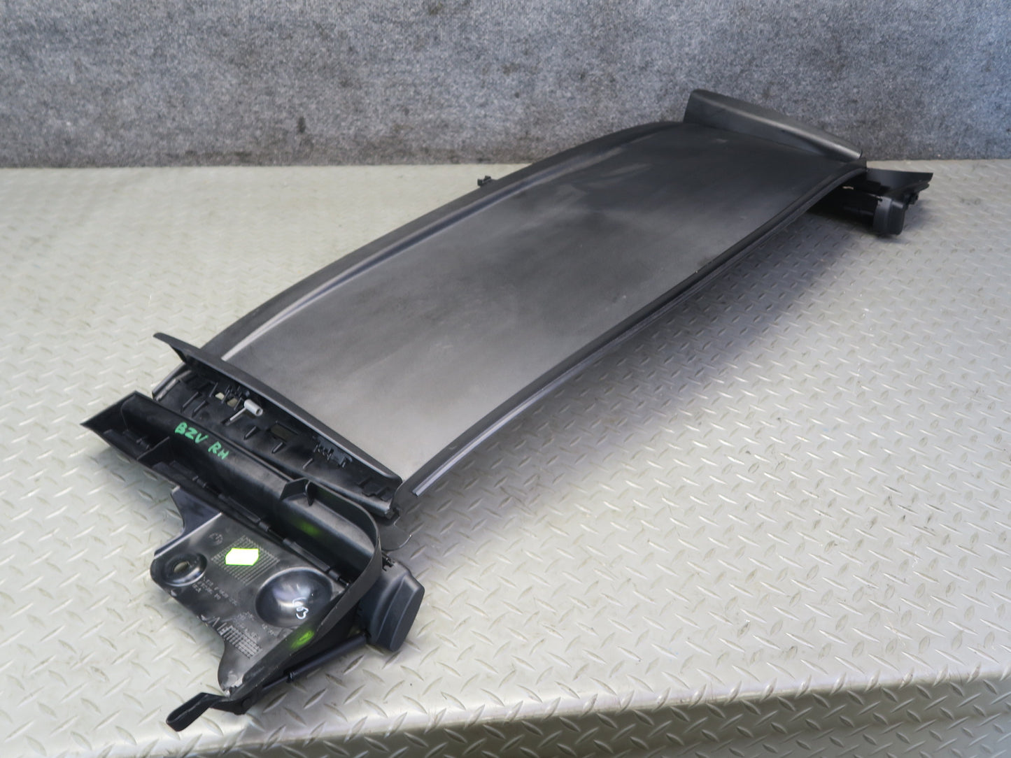 03-08 BMW E85 Z4 Roadster Soft Roof Compartment Storage Cover 7016878 OEM