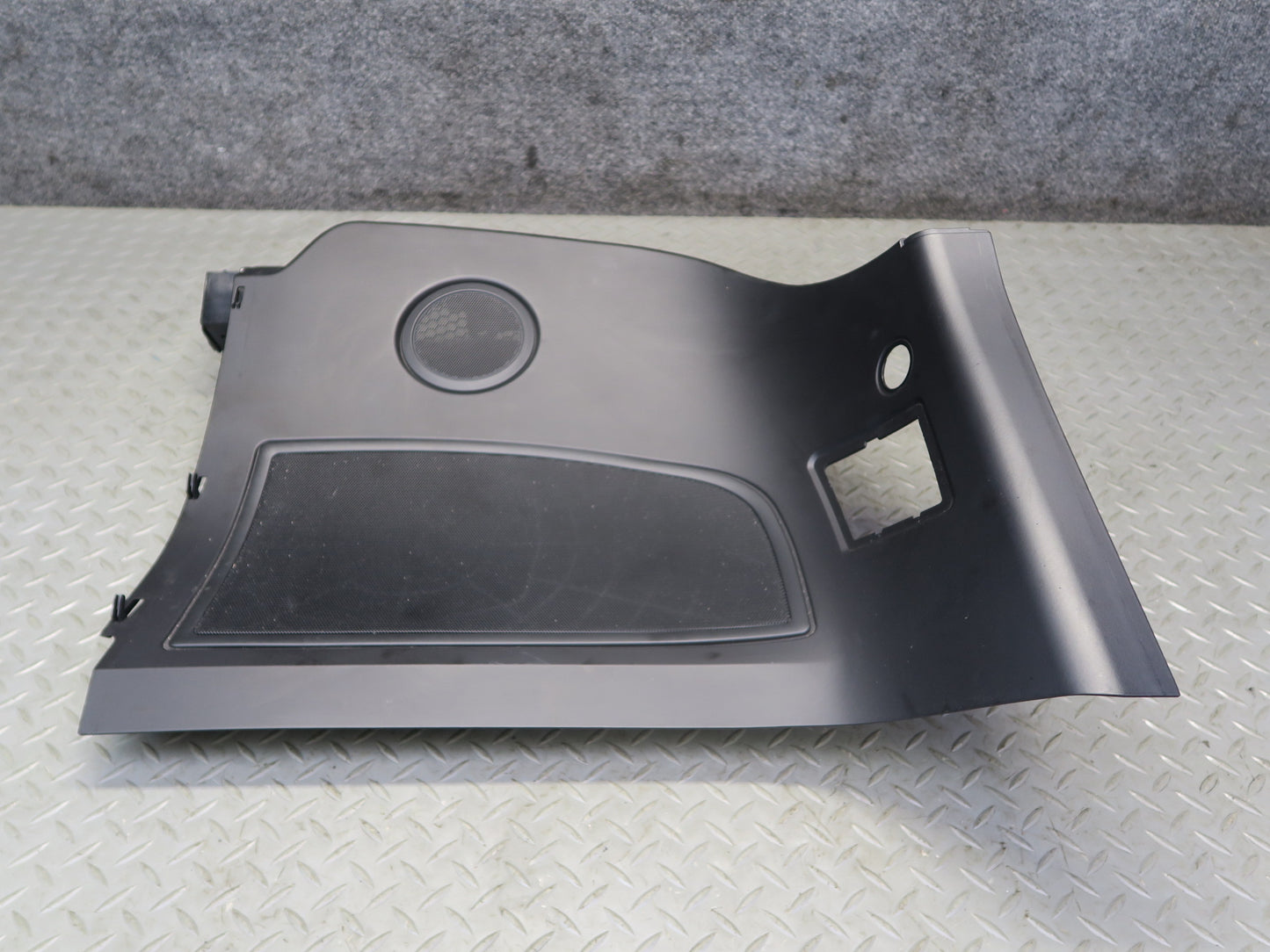 03-08 BMW E85 Z4 Set of 2 Rear Left & Right Lateral Trim Cover Panel Black OEM